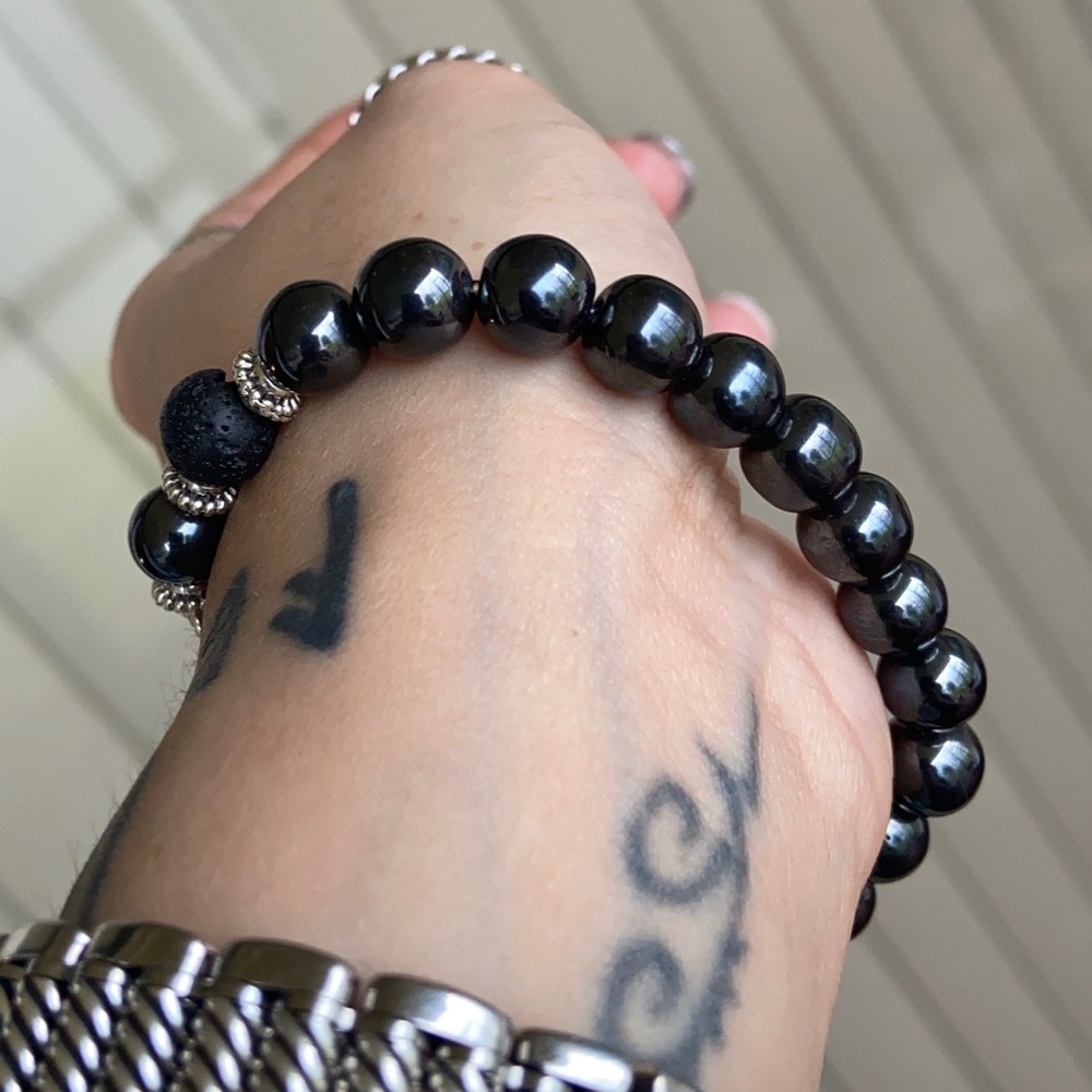 Silver Celtic knot lava rock & hematite bracelet - Picture 10 of 14